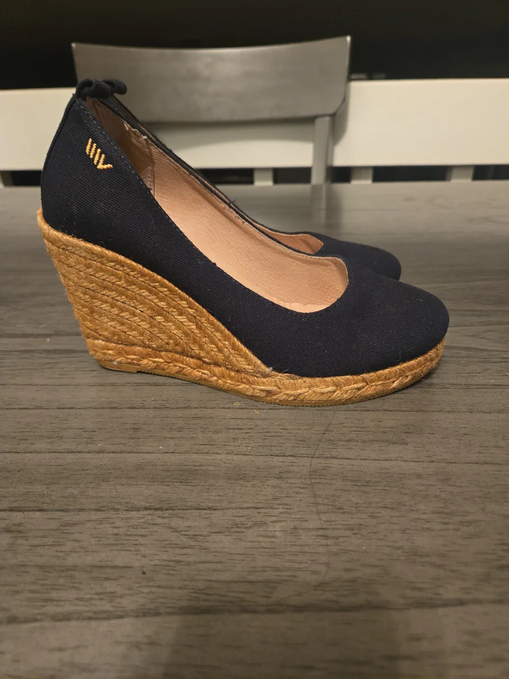 Viscata Barcelona Size 37/ 7 Marquesa Canvas Espadrille Wedge Heels Black
